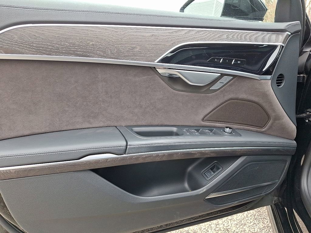 Used 2023 Audi A8 L 3.0T w/ Comfort Plus Package image 14