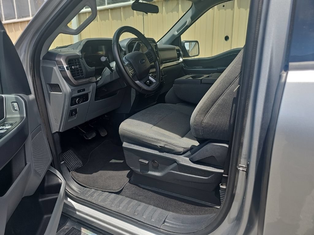 Used 2025 Ford F150 XLT w/ Equipment Group 301A Standard AWD/4WD image 5