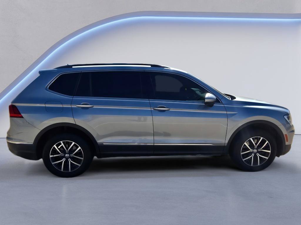 Used 2020 Volkswagen Tiguan SEL AWD/4WD image 7