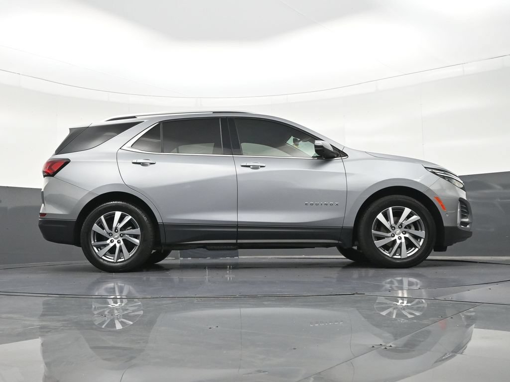 Used 2023 Chevrolet Equinox Premier FWD image 30