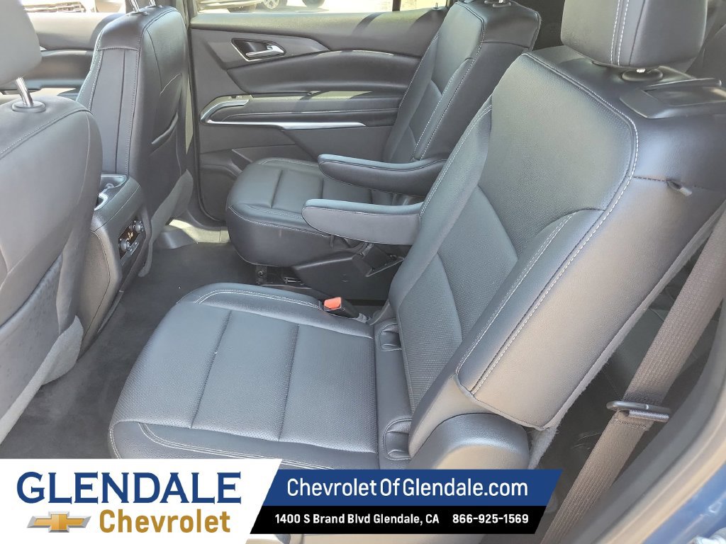 Certified 2025 Chevrolet Traverse LT FWD image 21