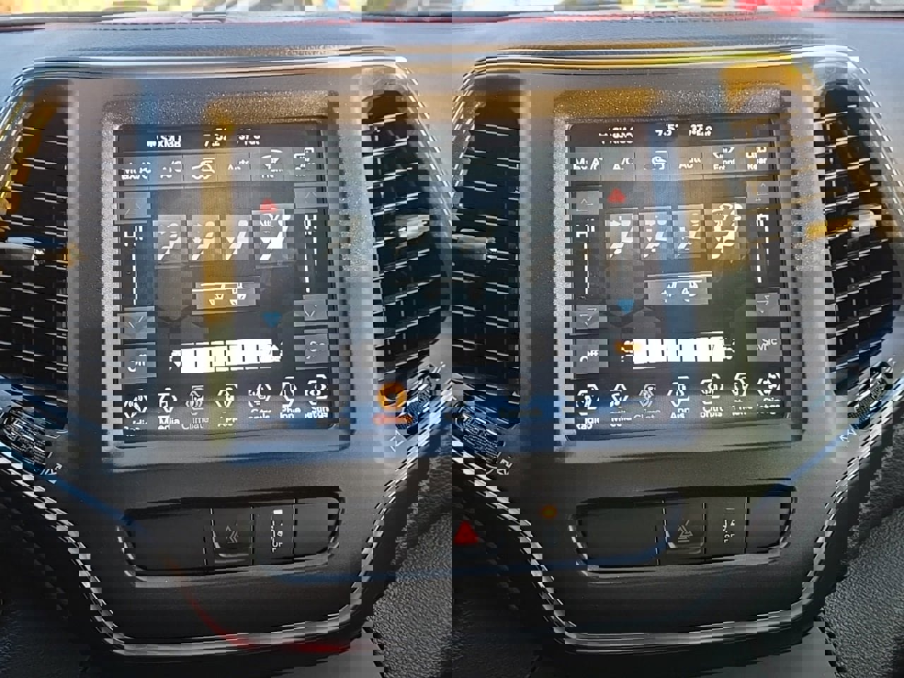 Used 2022 Jeep Cherokee Trailhawk w/ Trailer Tow Group image 16