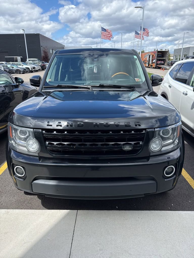 Used 2015 Land Rover LR4 HSE AWD/4WD image 2