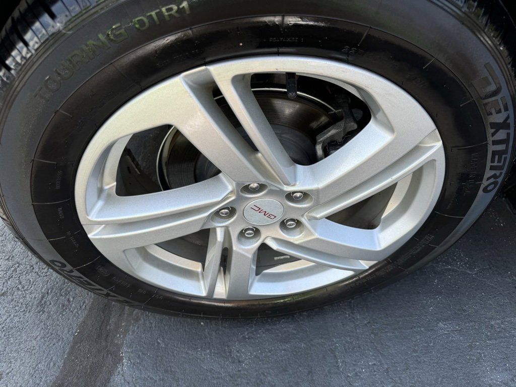 Used 2018 GMC Terrain SLE w/ Driver Convenience Package image 8