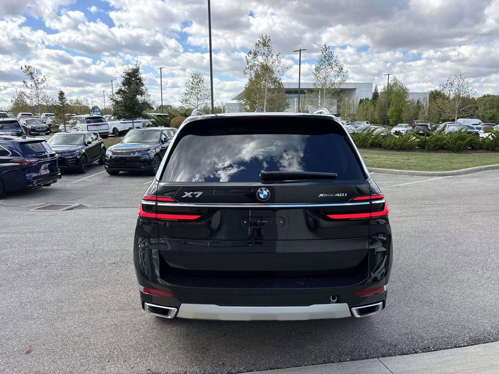 New 2026 BMW X7 xDrive40i w/ Premium Package image 6