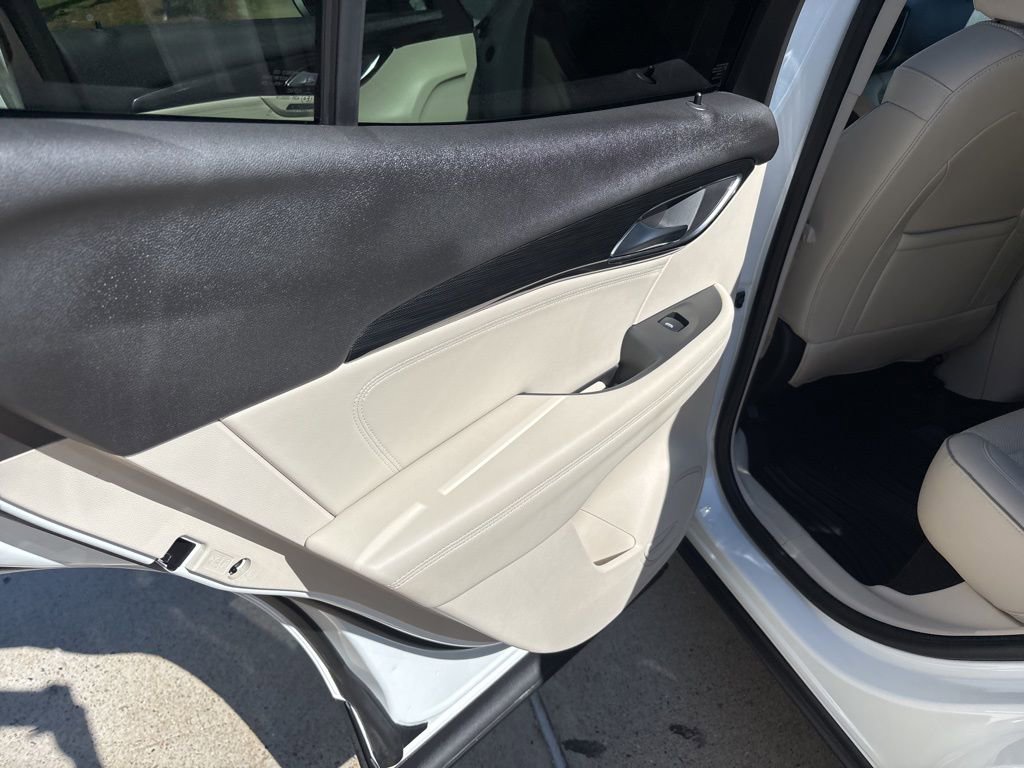 Used 2022 Buick Envision Essence w/ Safety Package image 37