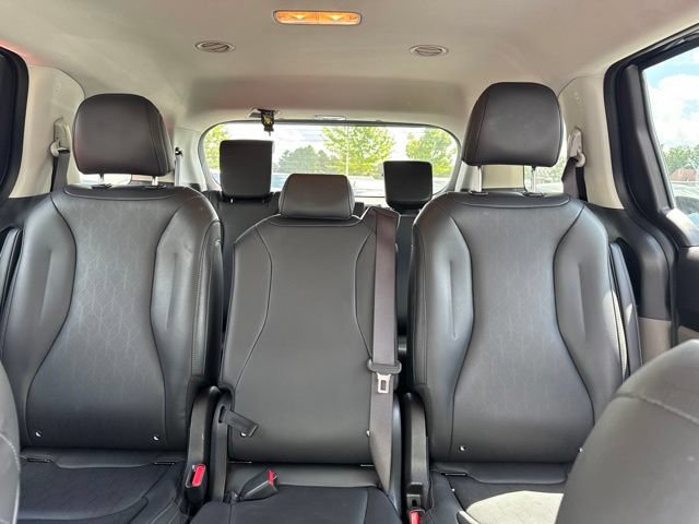 Certified 2026 Kia Carnival LXS FWD image 10