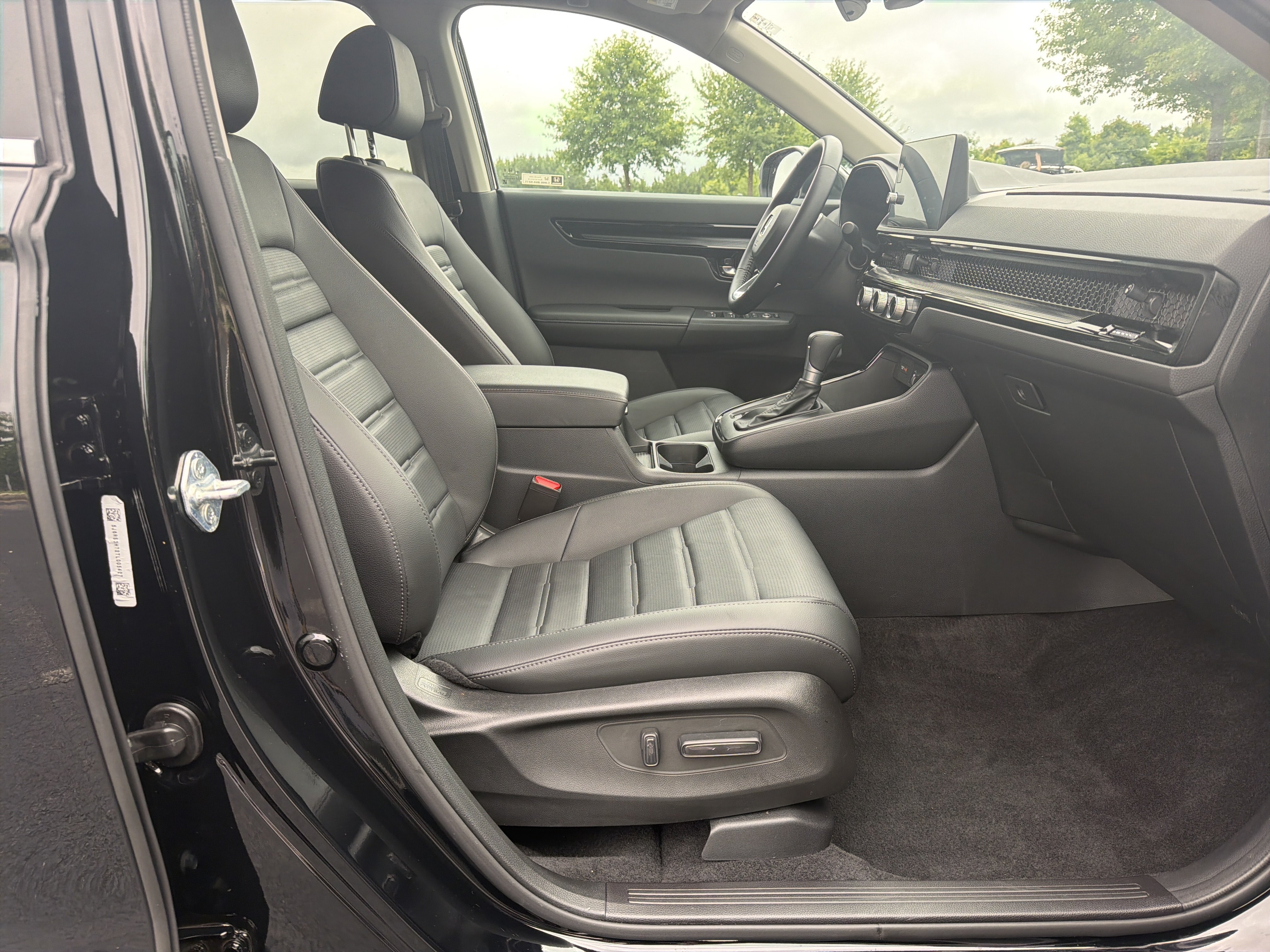 Certified 2026 Honda CR-V EX-L image 31