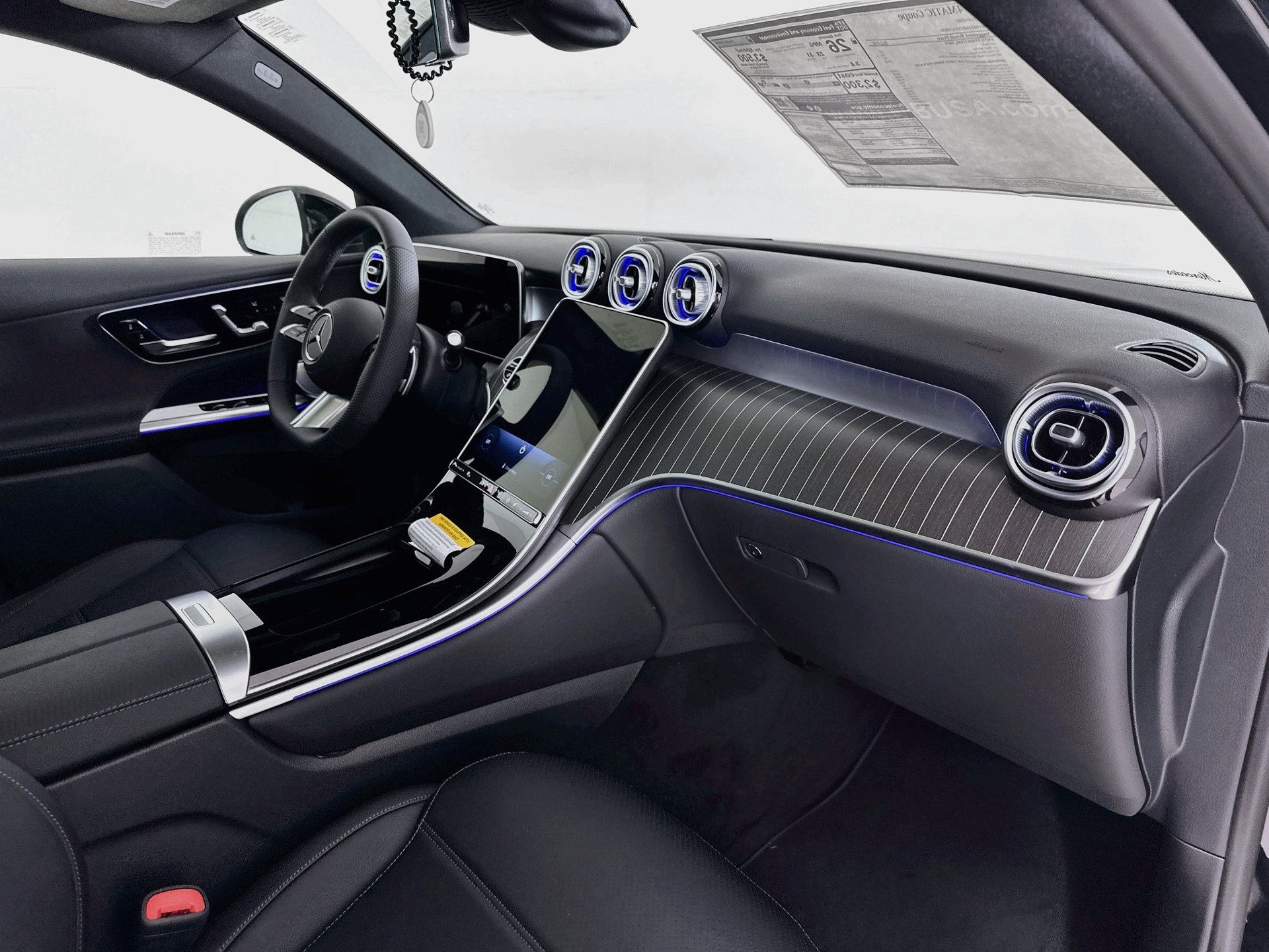 New 2027 Mercedes-Benz GLC 300 4MATIC image 32