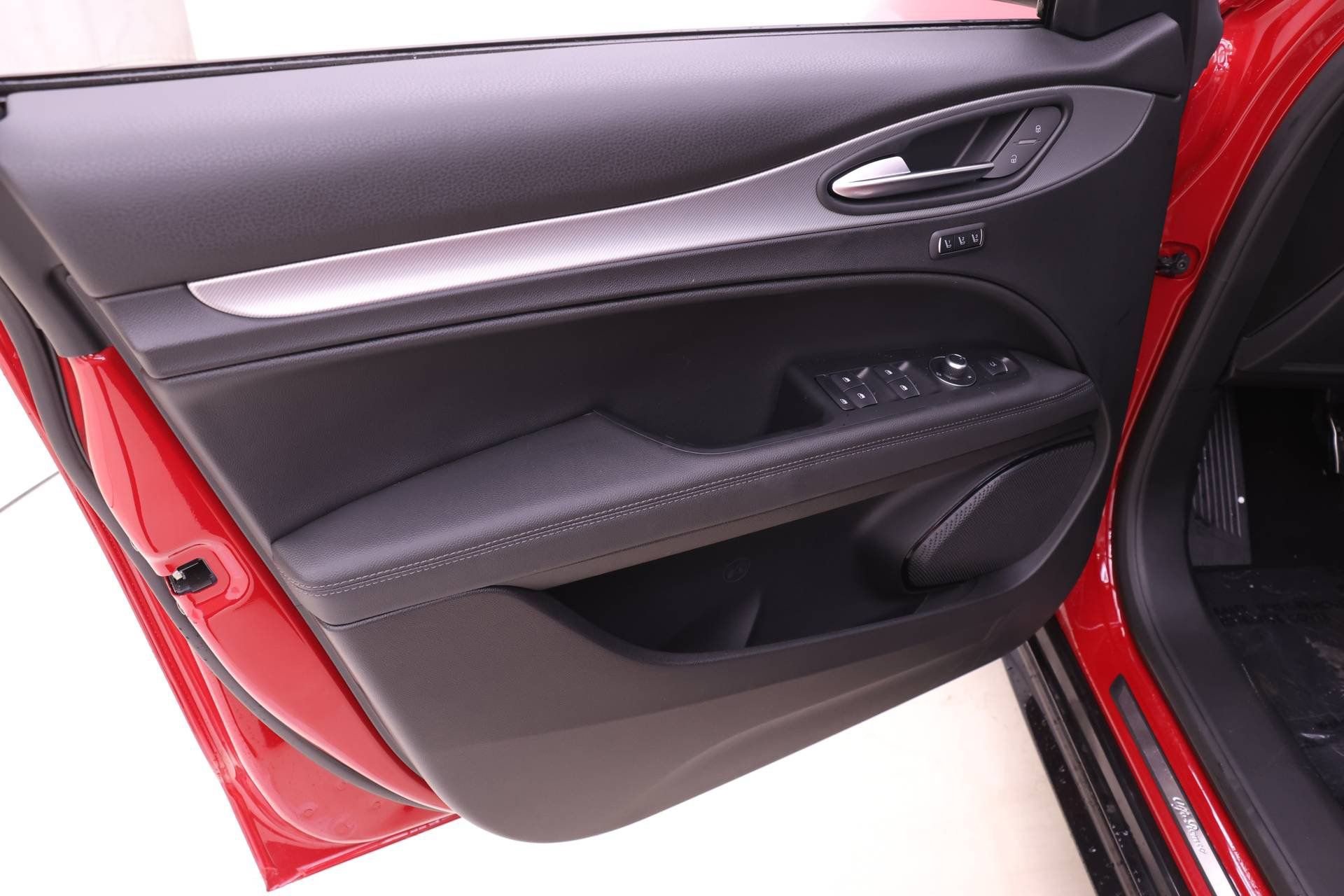 New 2026 Alfa Romeo Stelvio Sprint w/ Convenience Package image 11