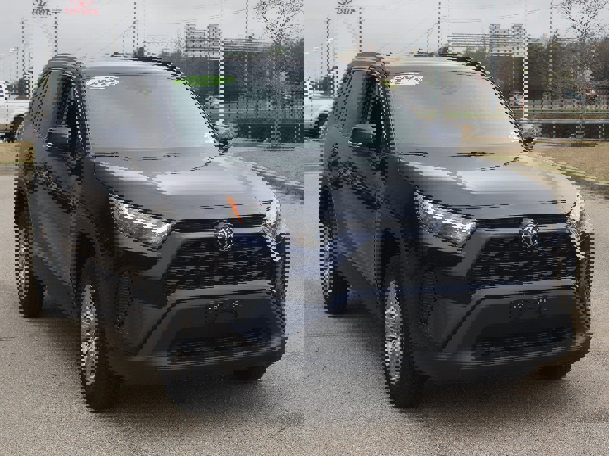 Used 2023 Toyota RAV4 XLE image 22