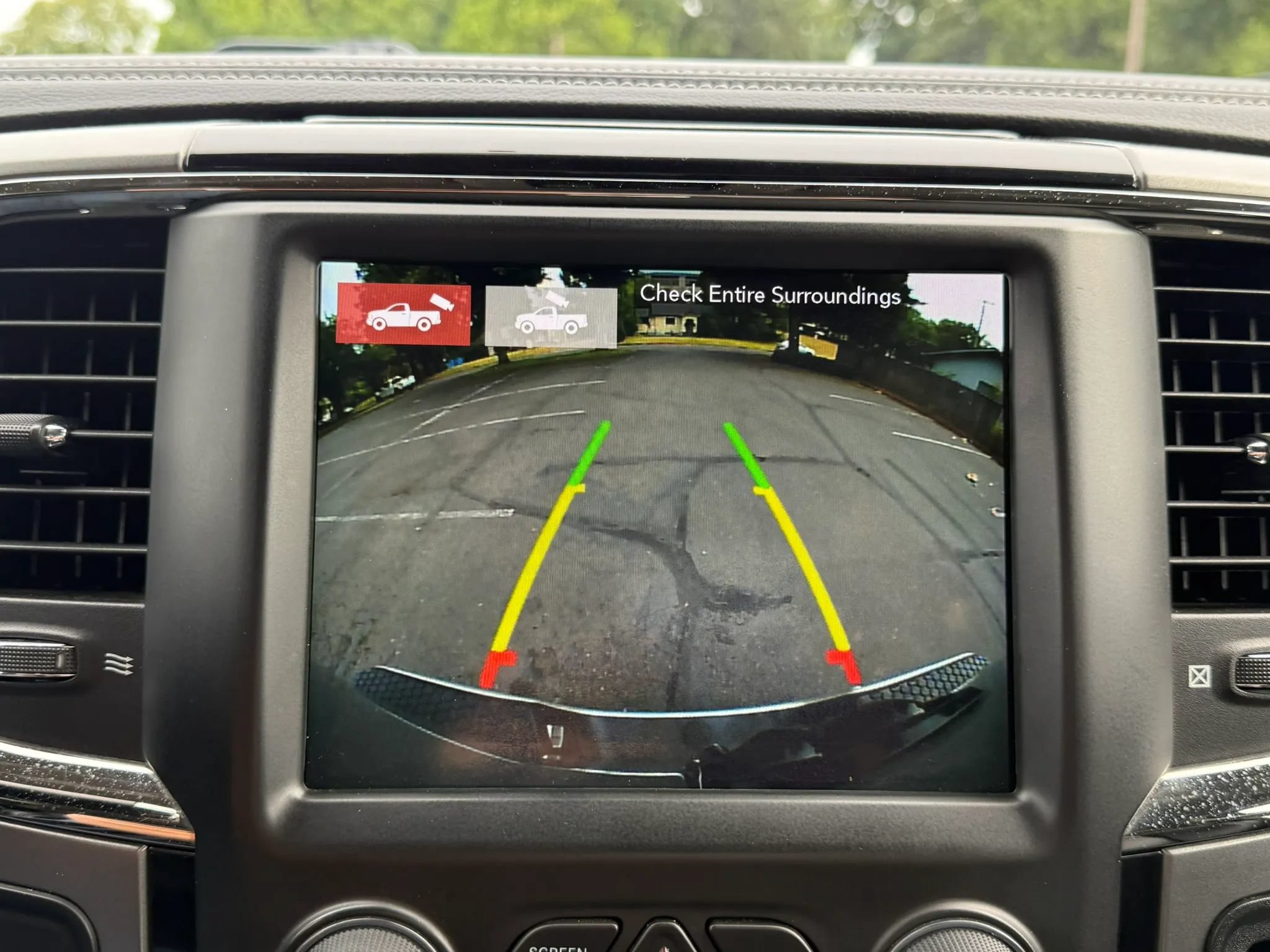 Used 2018 RAM 2500 Laramie w/ Sport Appearance Group AWD/4WD image 16