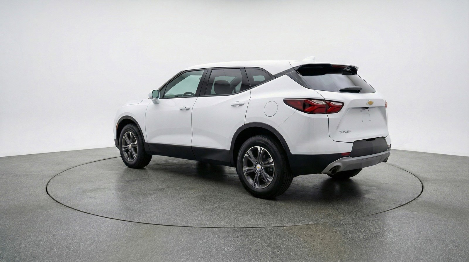Used 2025 Chevrolet Blazer LT FWD image 5