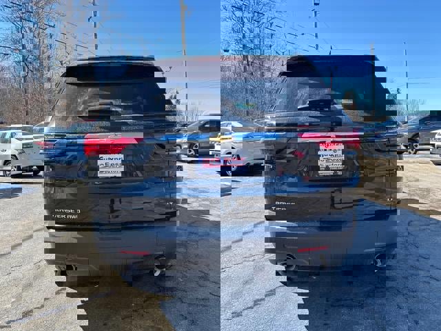 Used 2023 Chevrolet Traverse LT w/ LPO, Floor Liner Package image 6