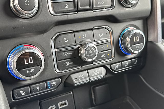 Used 2024 GMC Yukon XL SLT RWD image 29