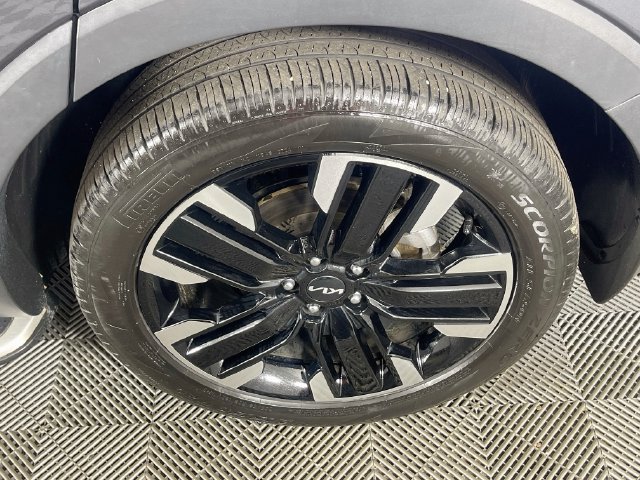 Used 2024 Kia Telluride SX FWD image 35