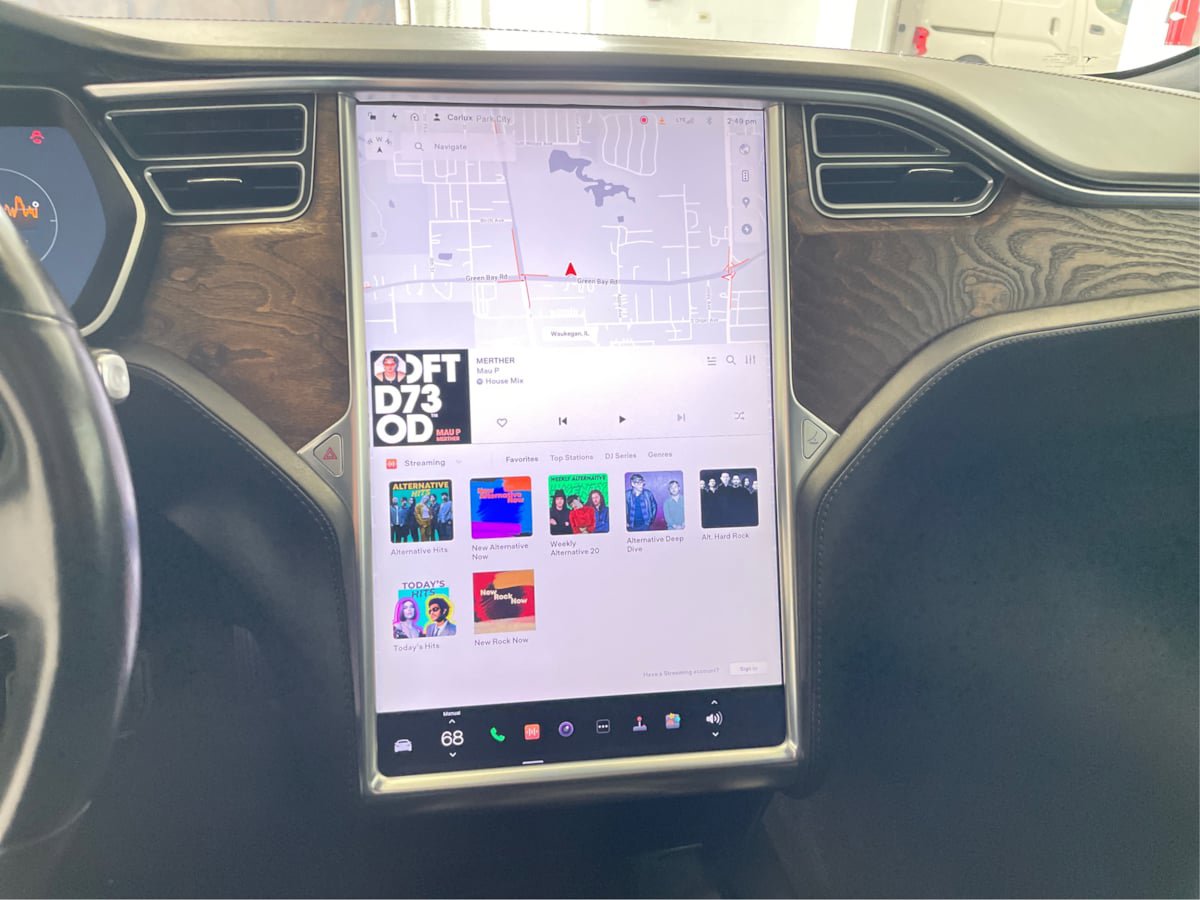 Used 2017 Tesla Model S 90D AWD/4WD image 18