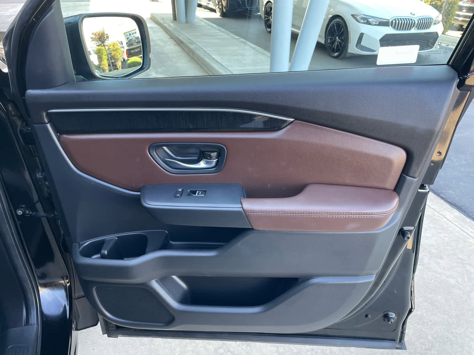 Used 2025 Honda Pilot Elite image 14