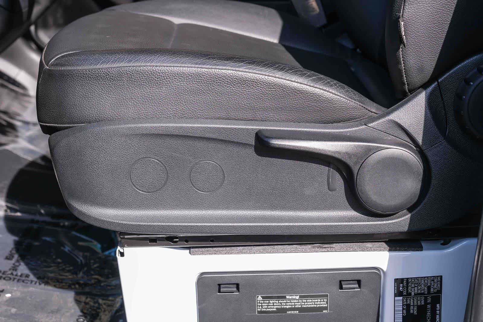 Used 2022 Mercedes-Benz Sprinter 2500 image 26