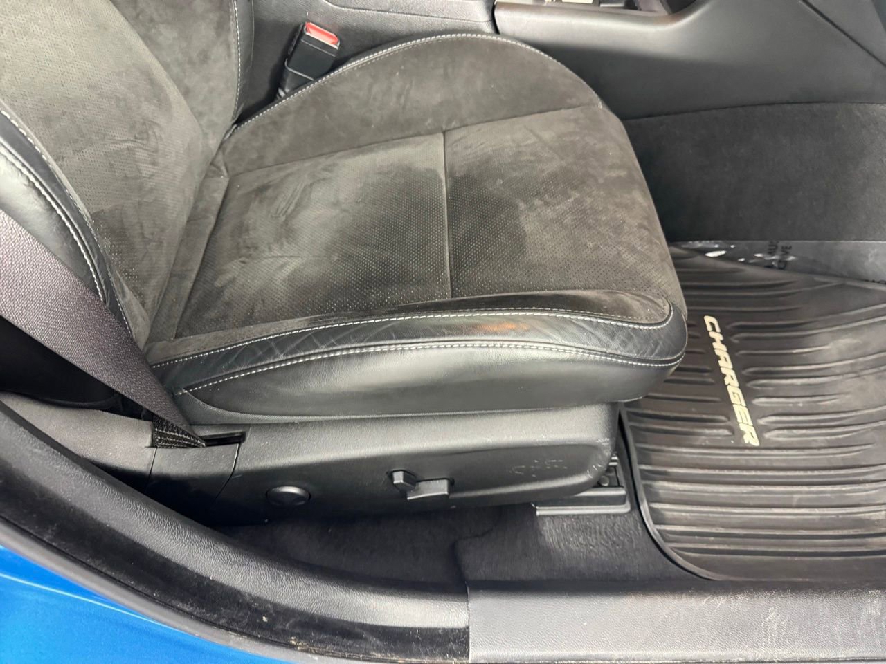 Used 2023 Dodge Charger GT w/ Plus Group image 34