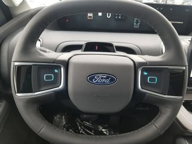 New 2026 Ford Expedition Max Active image 25