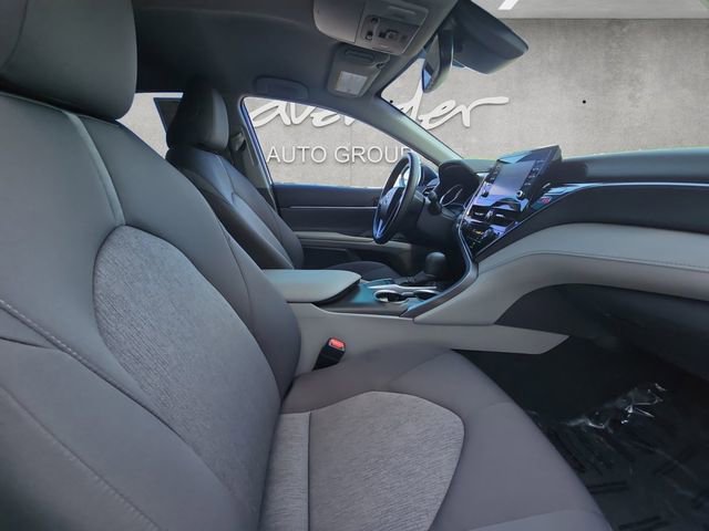 Used 2024 Toyota Camry LE w/ Convenience Package FWD image 24