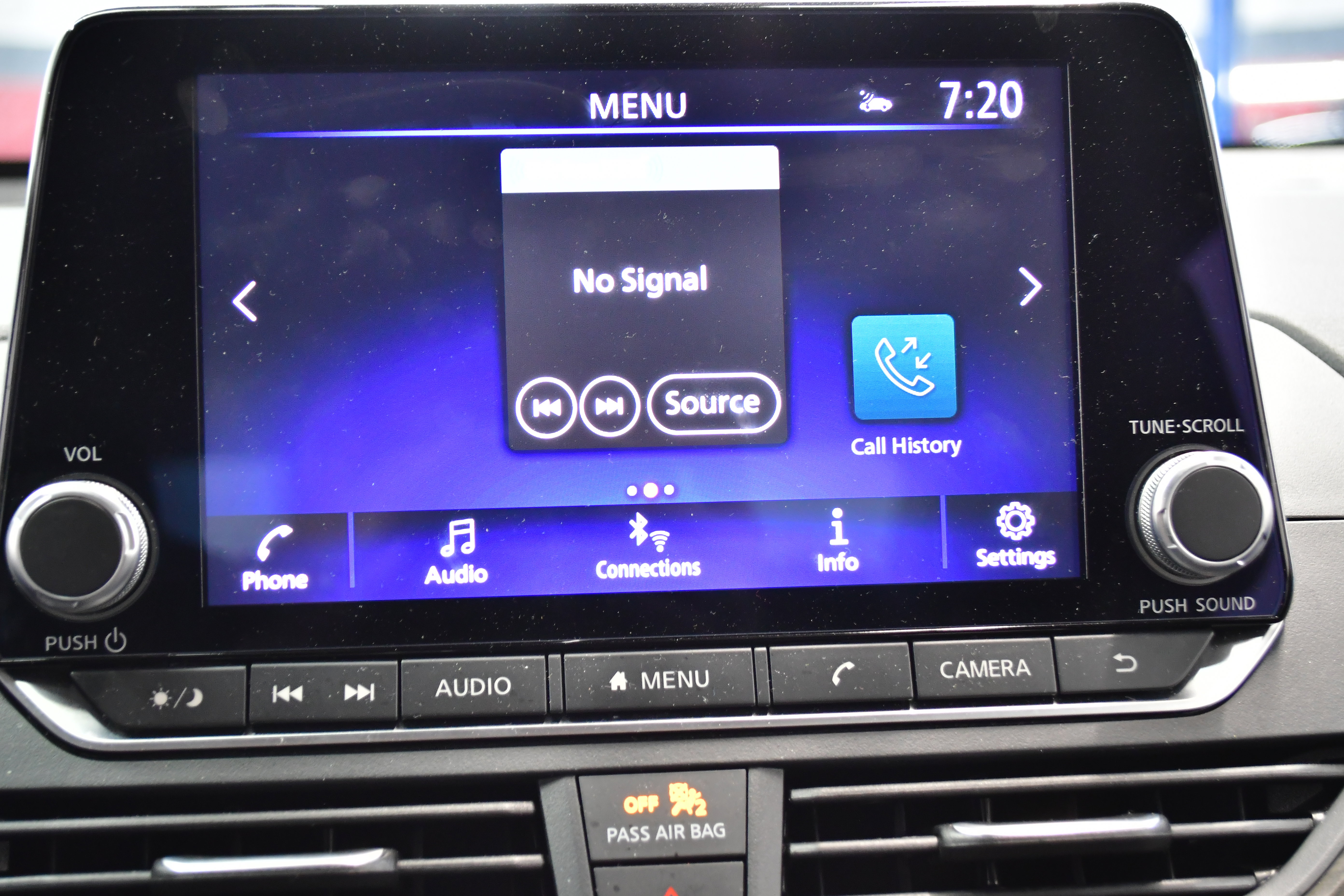 Used 2025 Nissan Altima 2.5 SV image 21