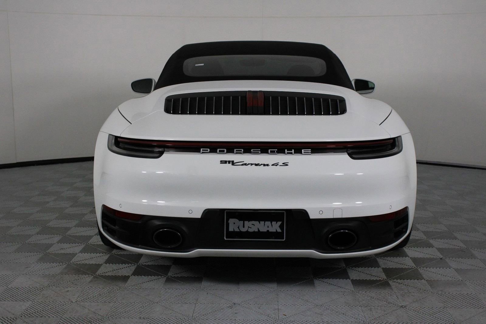 Certified 2020 Porsche 911 Carrera 4S AWD/4WD image 6