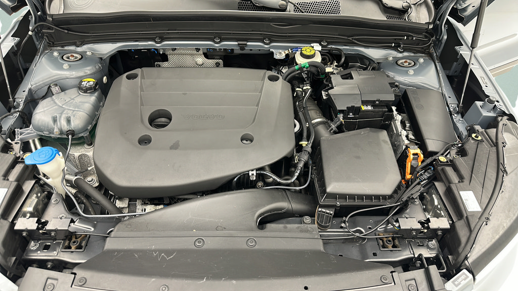 Used 2023 Volvo XC40 B5 Plus w/ Climate Package AWD/4WD image 22