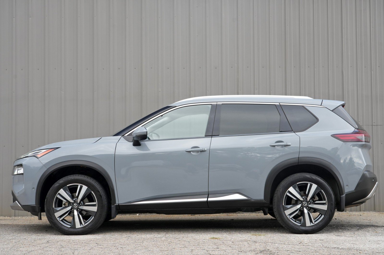 Used 2021 Nissan Rogue Platinum FWD image 8