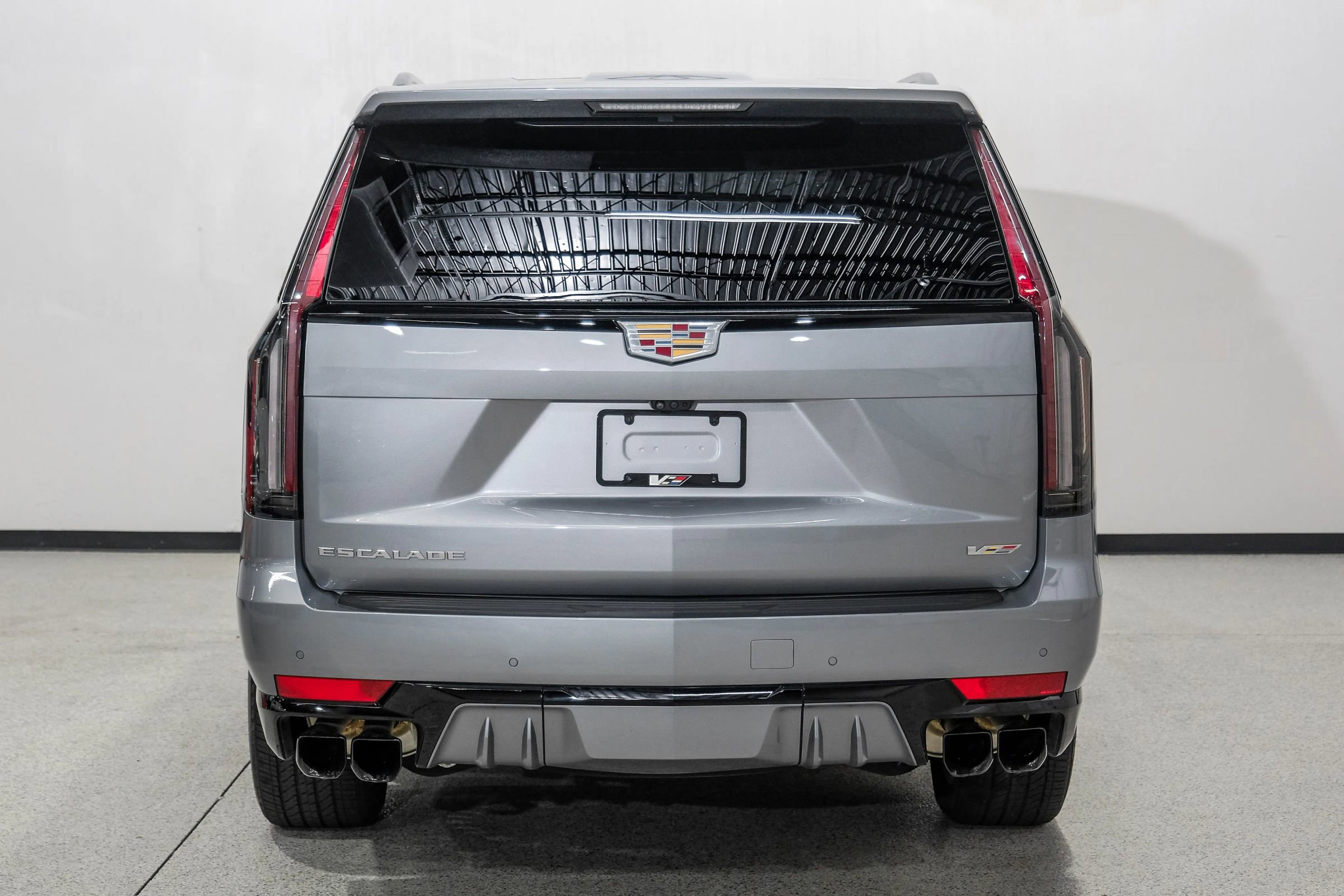 Used 2023 Cadillac Escalade V image 7