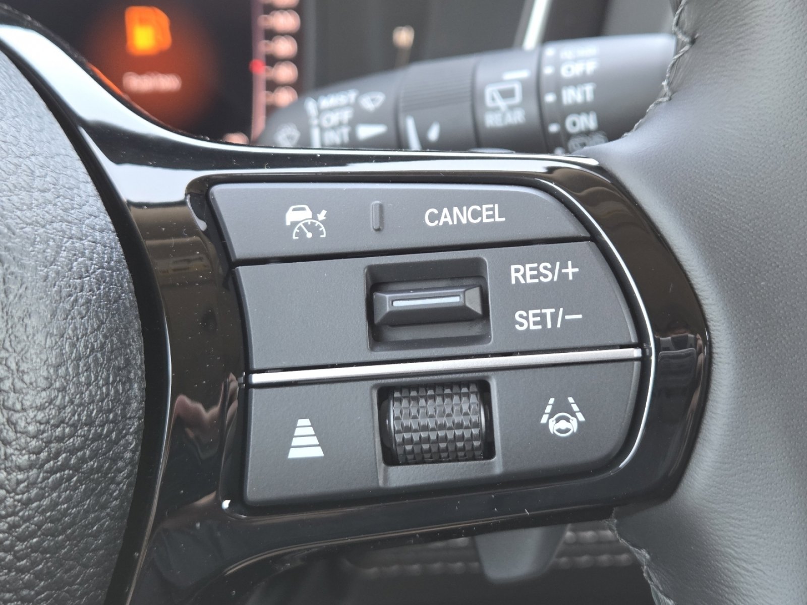 New 2026 Honda Pilot Touring image 11