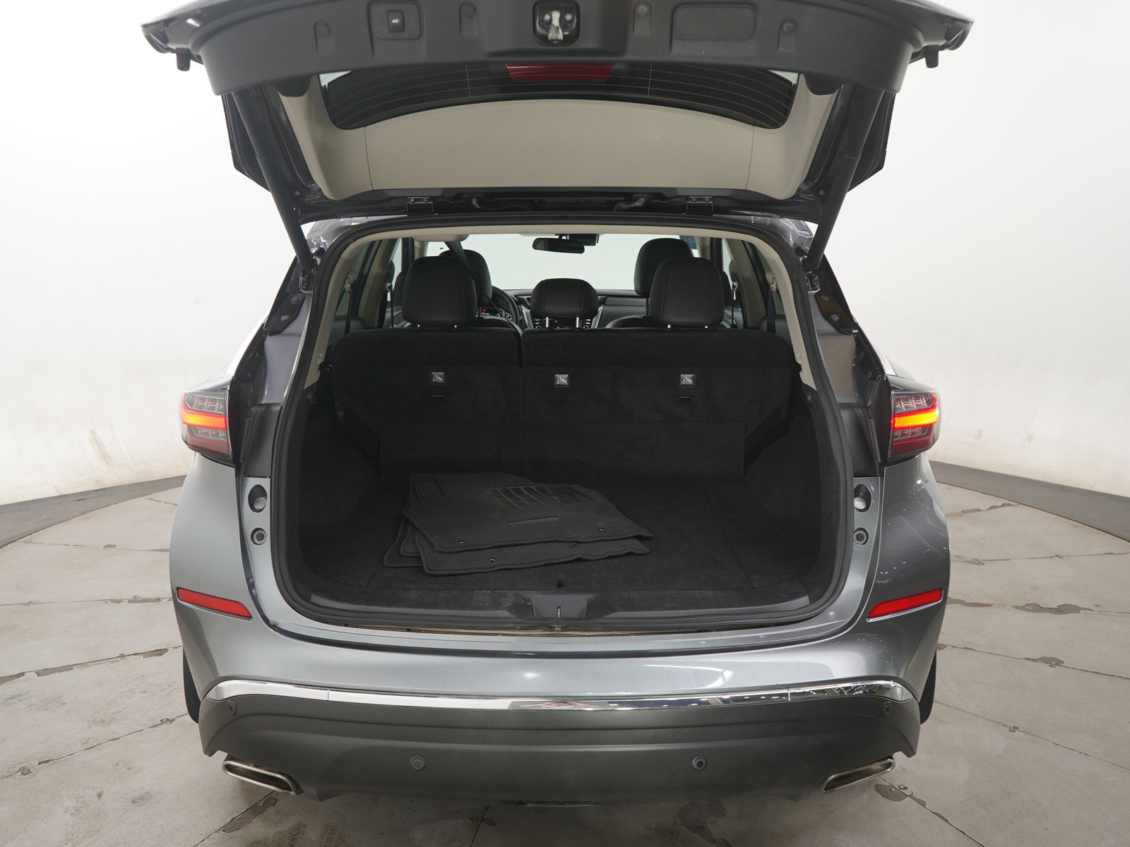 Used 2024 Nissan Murano SV image 19