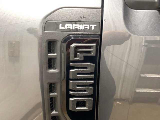 New 2026 Ford F250 Lariat w/ Black Appearance Package image 15