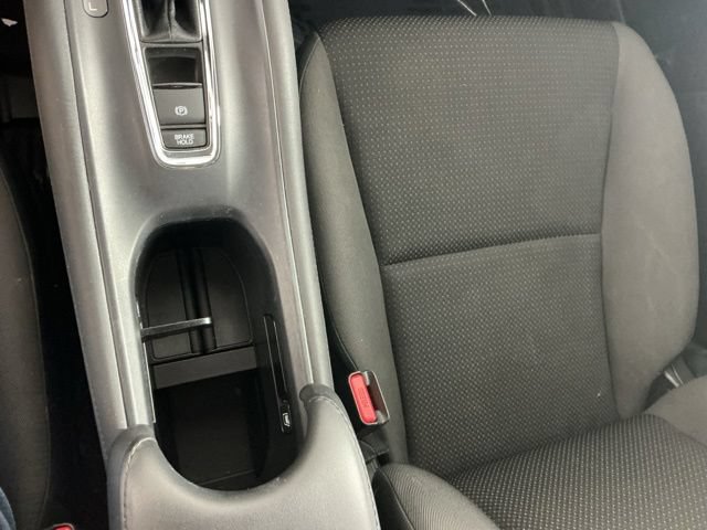 Used 2019 Honda HR-V LX image 29