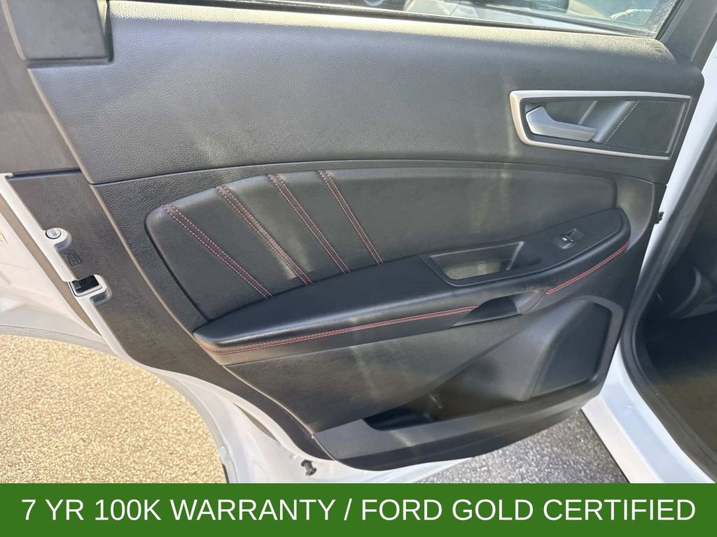 Certified 2022 Ford Edge ST-Line image 16