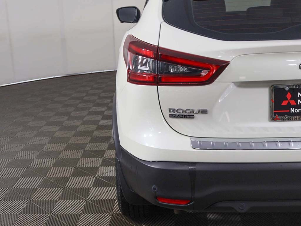 Used 2022 Nissan Rogue Sport SV w/ Technology Package AWD/4WD image 14