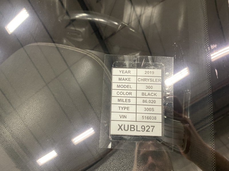 Used 2019 Chrysler 300 S RWD image 33