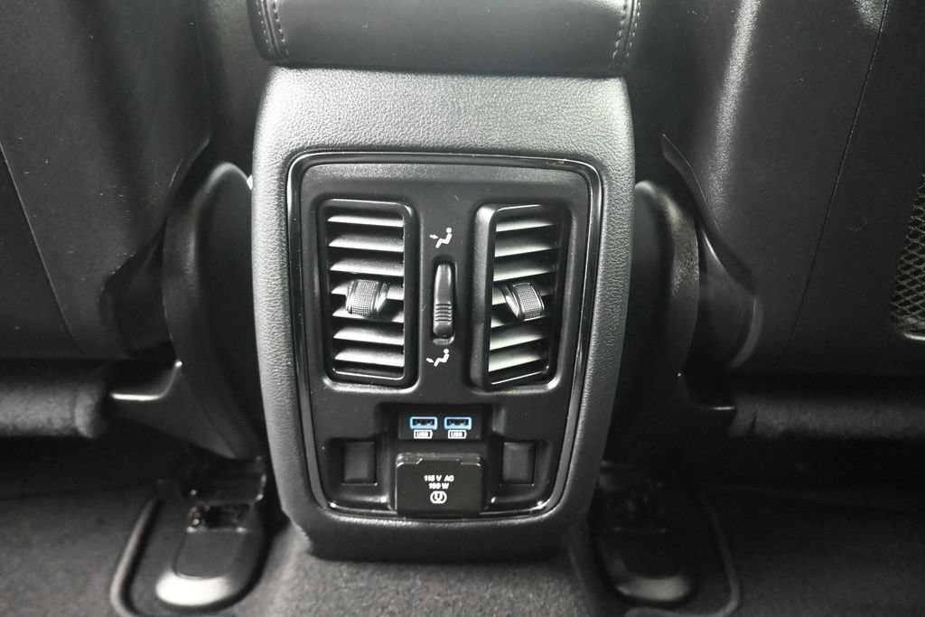 Used 2020 Jeep Grand Cherokee Limited AWD/4WD image 34