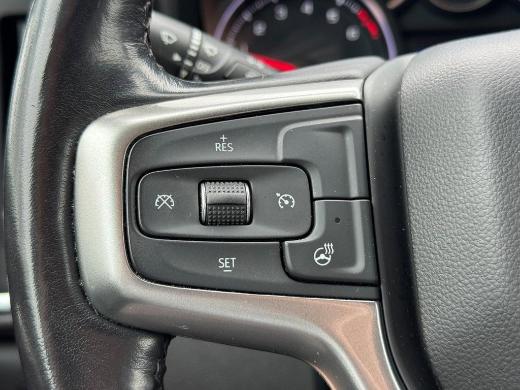 Used 2021 Chevrolet Silverado 1500 RST w/ LPO, Blackout Package AWD/4WD image 19