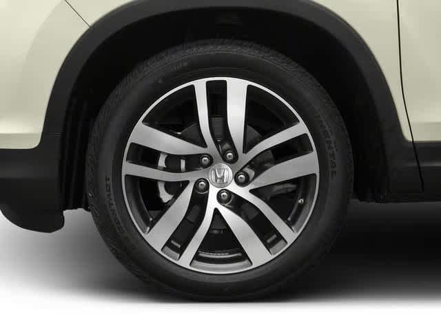 Used 2017 Honda Pilot Touring image 11
