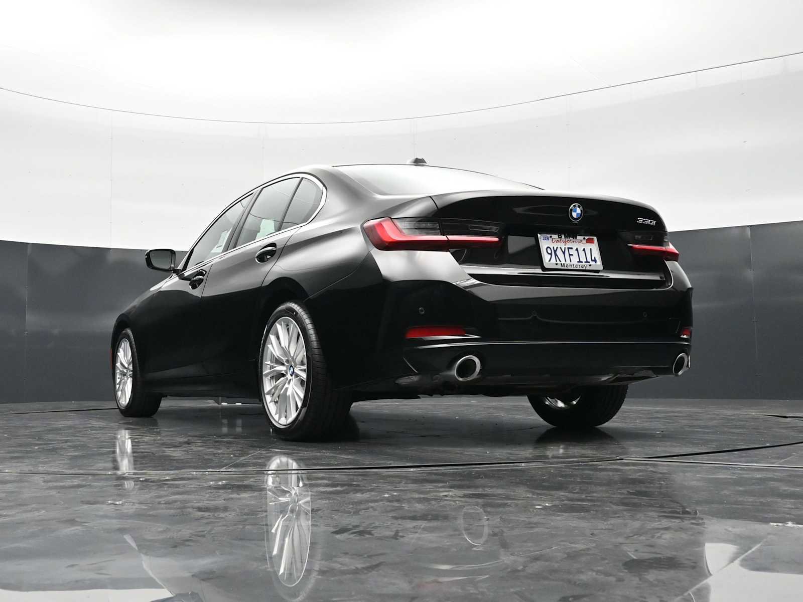 Certified 2024 BMW 330i Sedan w/ Premium Package RWD image 31
