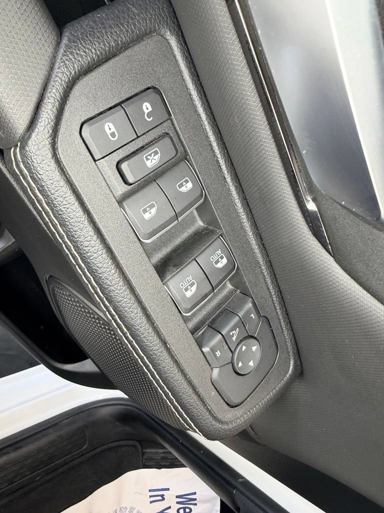 Used 2025 RAM 1500 Sport AWD/4WD image 17