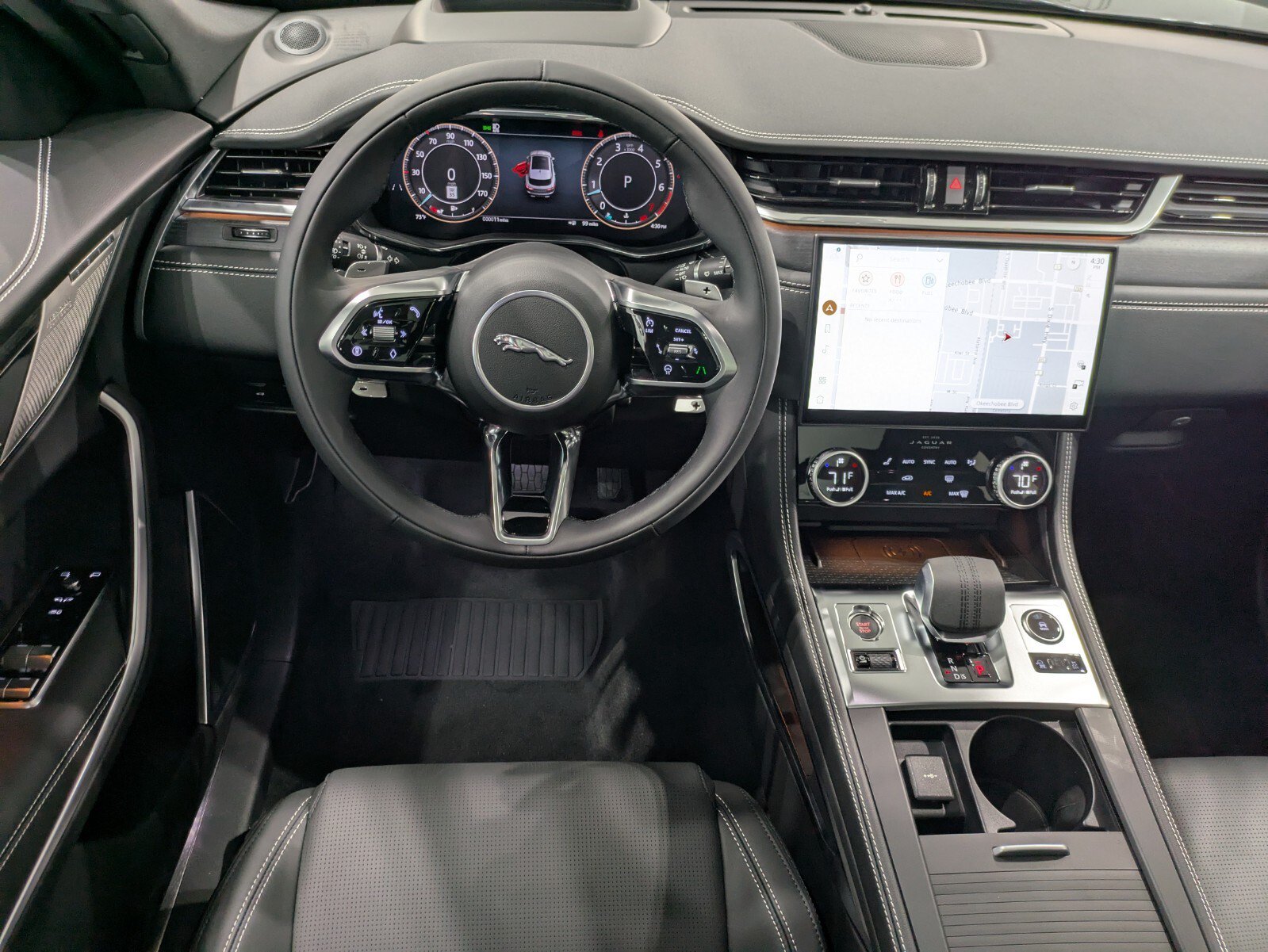 New 2026 Jaguar F-PACE R-Dynamic S AWD/4WD image 13