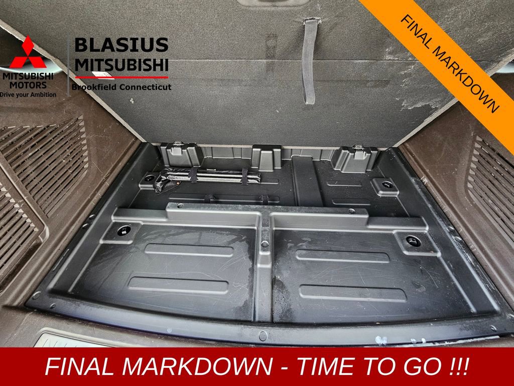 Used 2023 GMC Yukon XL Denali image 46