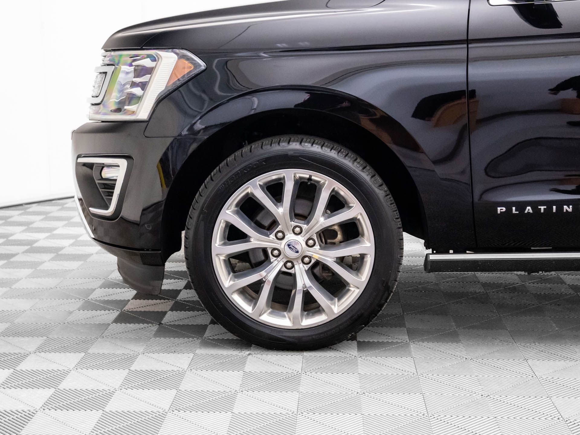 Used 2019 Ford Expedition Max Platinum image 37