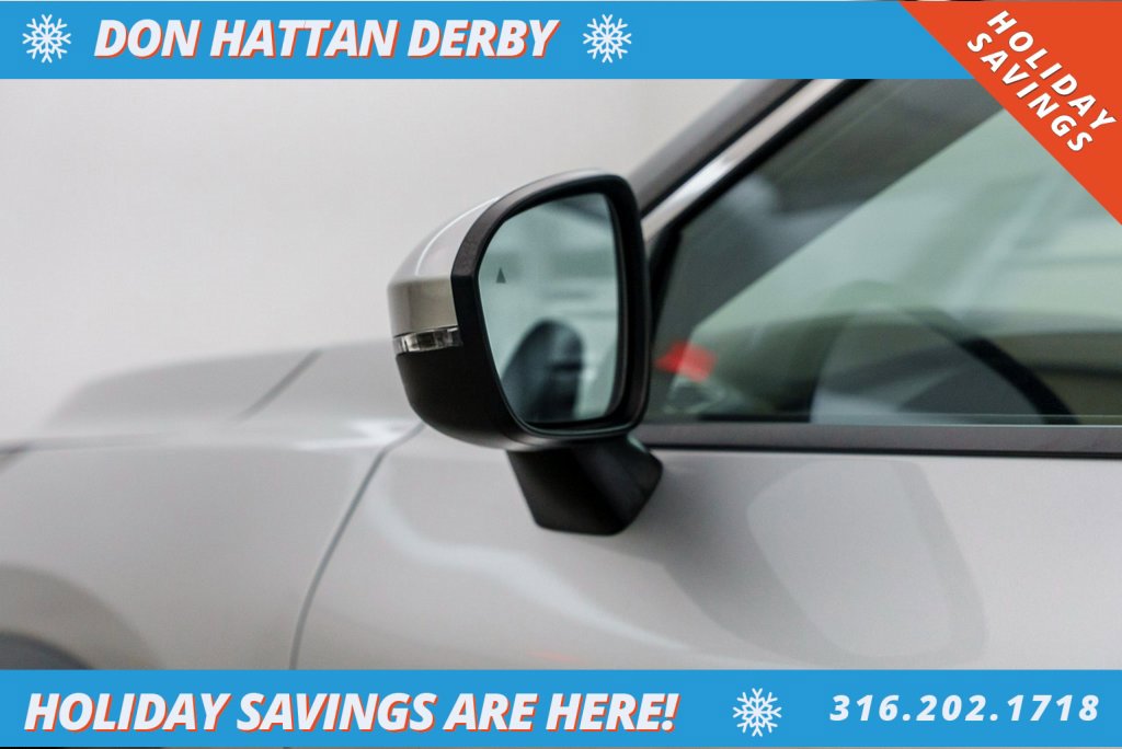 Used 2022 Nissan Rogue SV image 27