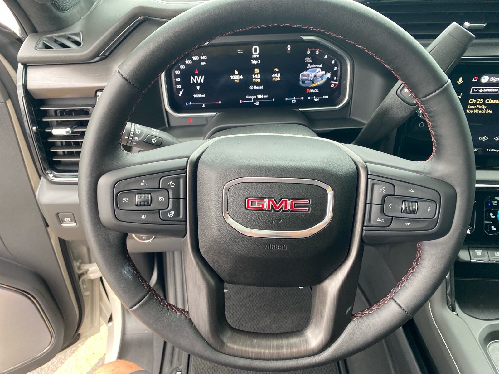 Used 2026 GMC Sierra 2500 AT4X w/ LPO, Black Badging Package AWD/4WD image 11