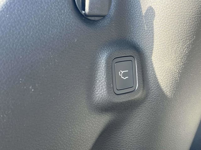New 2026 Jeep Compass Latitude w/ Sun and Sound Group image 19