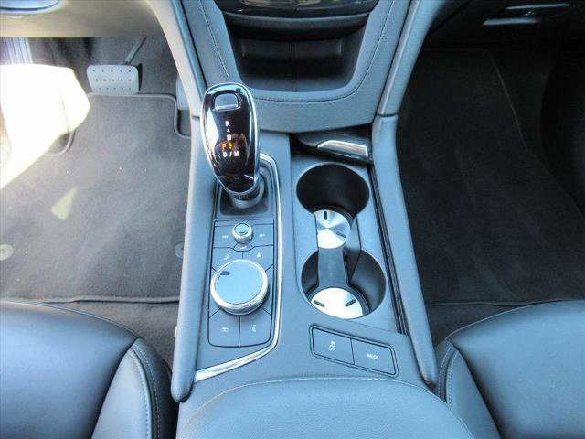 Used 2025 Cadillac XT6 Premium Luxury image 20